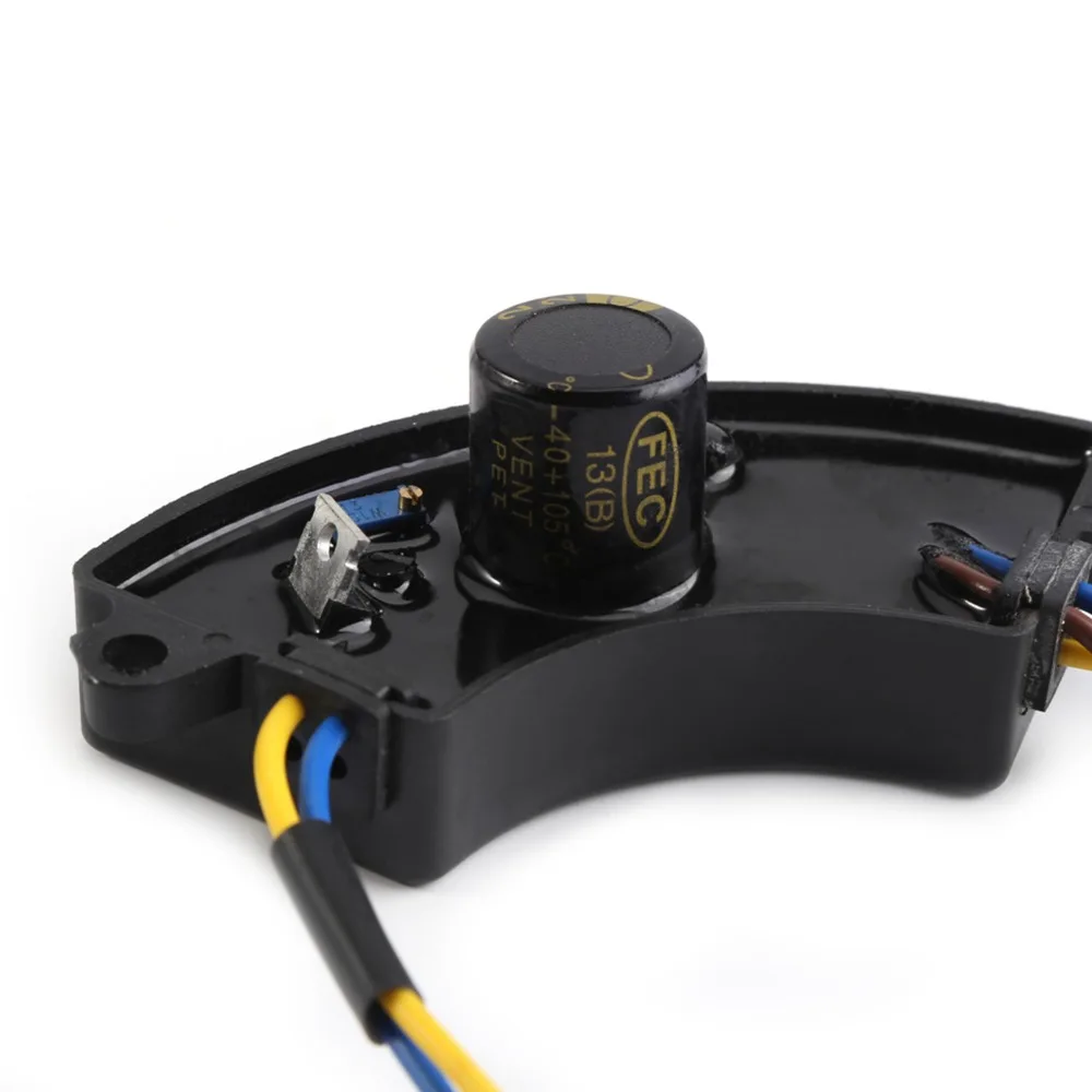 弧形自動電圧レギュレータ 2KW-3KW 黒電圧レギュレータ整流器耐久性のある 220μF 250V 電圧安定器オートバイ
