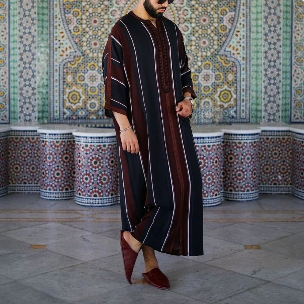 

Black Striped Thobe for Men Lightweight Loose Fit Islamic Robe Daily Prayer Kaftan