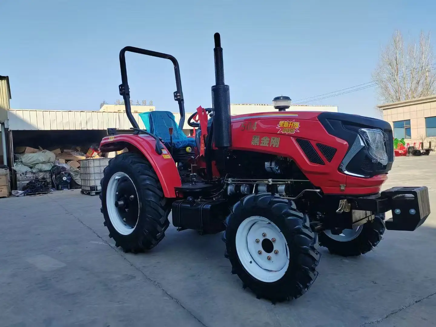 China Manufacturer's Mini 4WD WHEEL Tractor 50HP Farm Accessories with Engine and Gearbox Low Price