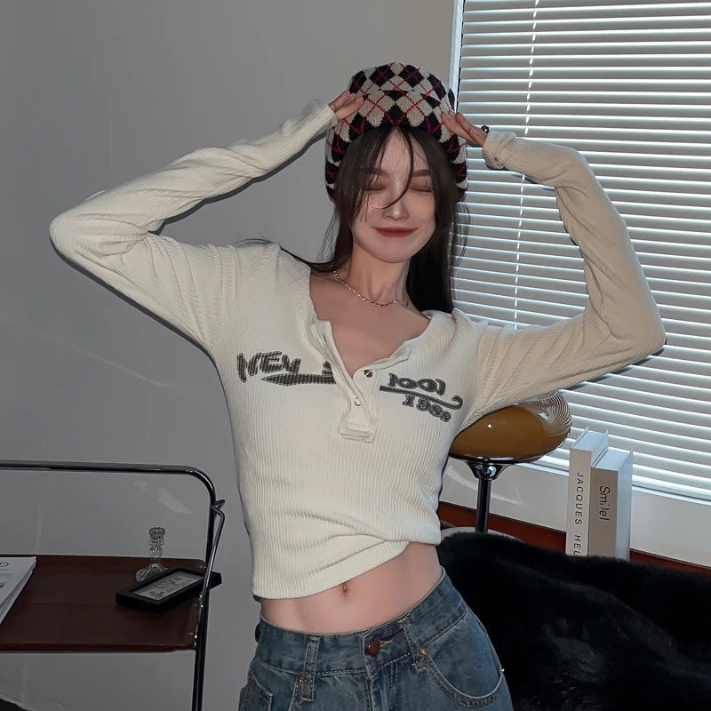 Y2kเสื้อยืดแขนยาวถักBottomingเสื้อผู้หญิงฤดูใบไม้ร่วง/ฤดูหนาว 2022 สินค้าใหม่กระชับสั้นด้านในเสื้อแขนยาว