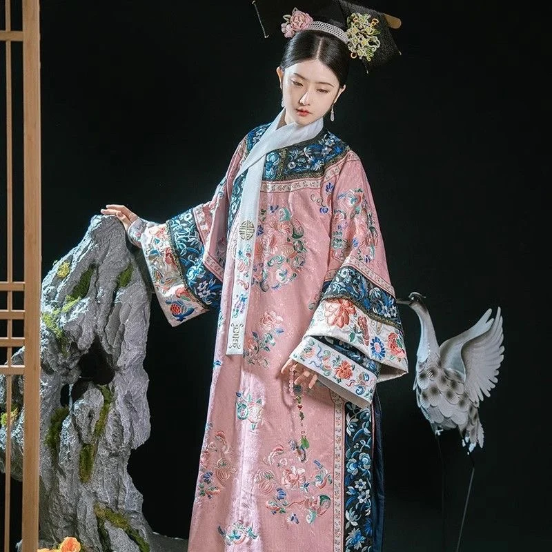 Qing Dynasty Retro National Style Hanfu Machine Embroidery Dress Late Concubine Cappa Pluvialis
