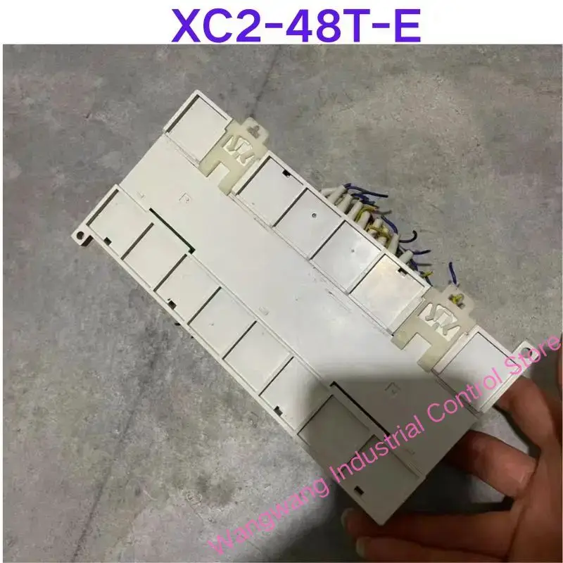 Controlador programable de XC2-48T-E, nuevo