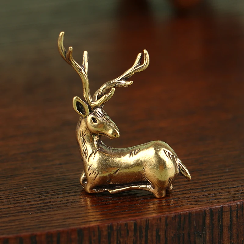 Figurine l'inventaire de wapiti de Noël en laiton rétro, accessoires de décoration de festival, mini statue de cerf, ornement de bureau ouvertement, 1PC