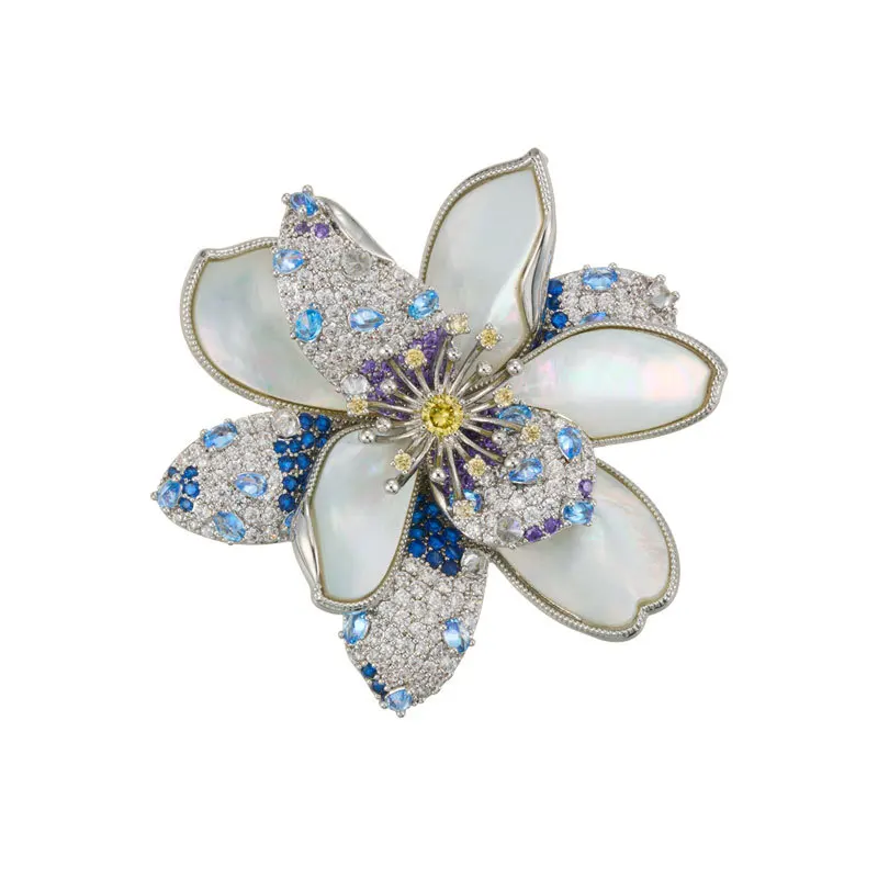 

Luxury Fashion Floral Brooch Accessories for Women Exquisite Rhinestone High-end Clothing Vintage Corsage Party Banquet Pin