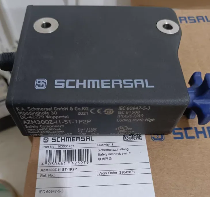 AZM300Z-I1-ST-1P2P switch new original Schmersal