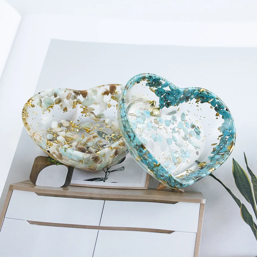Handmade Heart Trinket Dish, Crystal Stone Resin Catchall Jewelry Tray, Love-Shaped Ring Holder for Vanity Desk