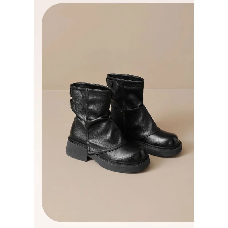 أحذية نسائية قصيرة مبطنة بالفرو على طراز مطرقة جديدة لعام 2025، أحذية كاحل بريطانية مكدسة عتيقة، أحذية جلدية ناعمة بنعل مكتنز