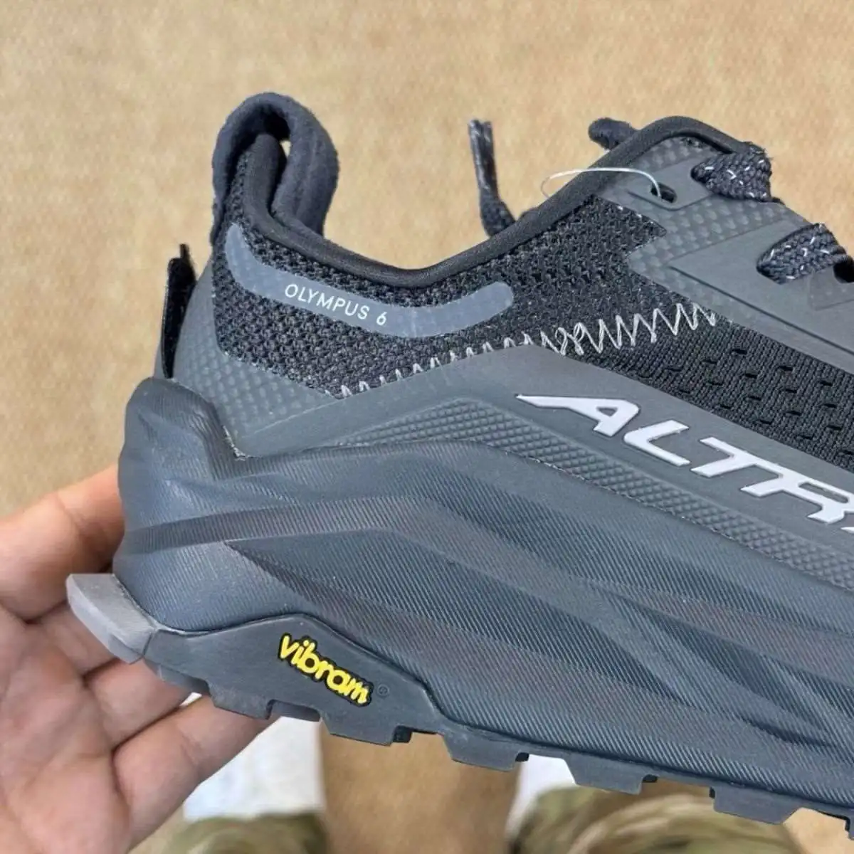 Рисунок 5 - Новые крутые мужские кроссовки