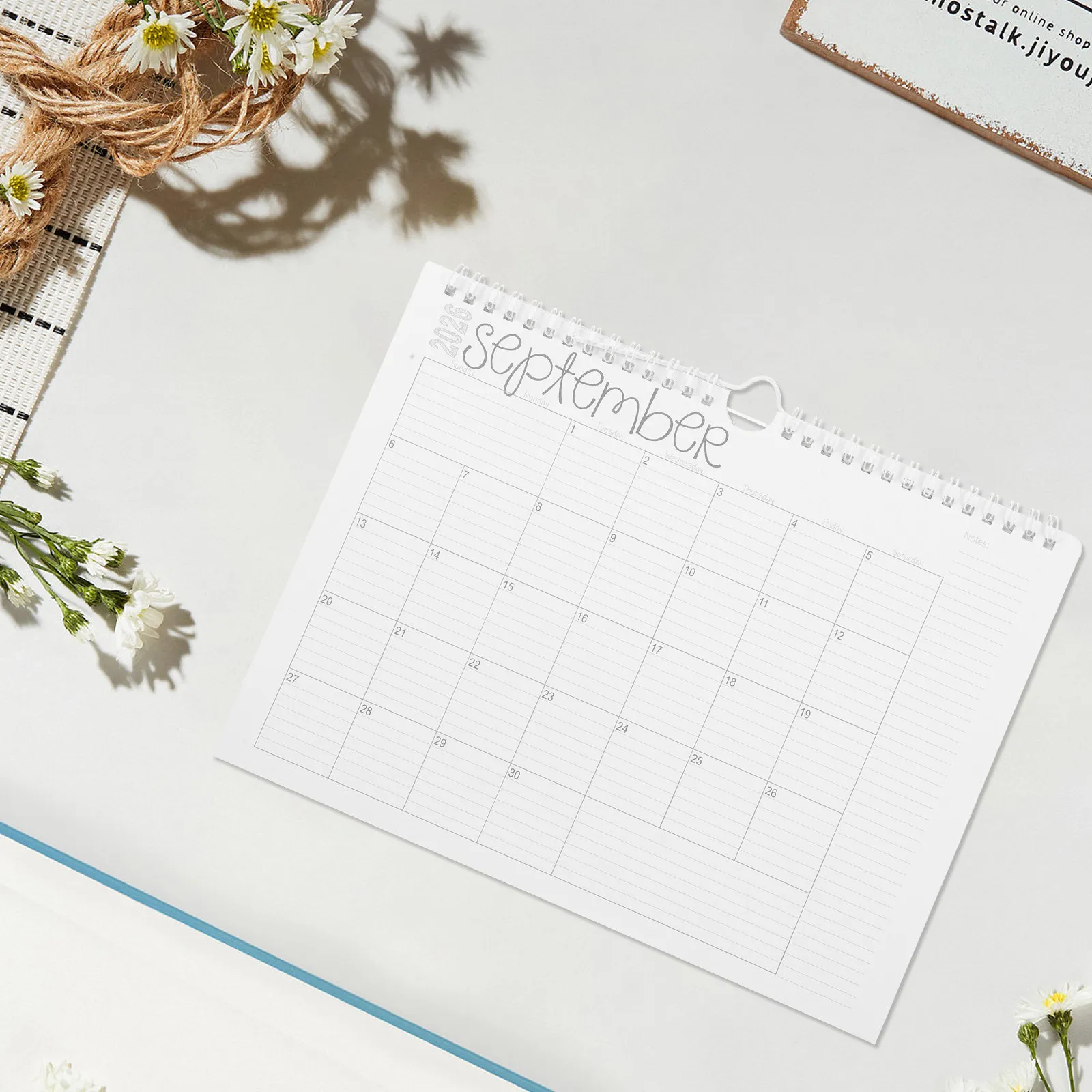 

Настенный календарь на 2026 год, ежемесячный, на спирали, большой формат, ежегодный настенный планировщик, минималистичный монохромный дизайн для