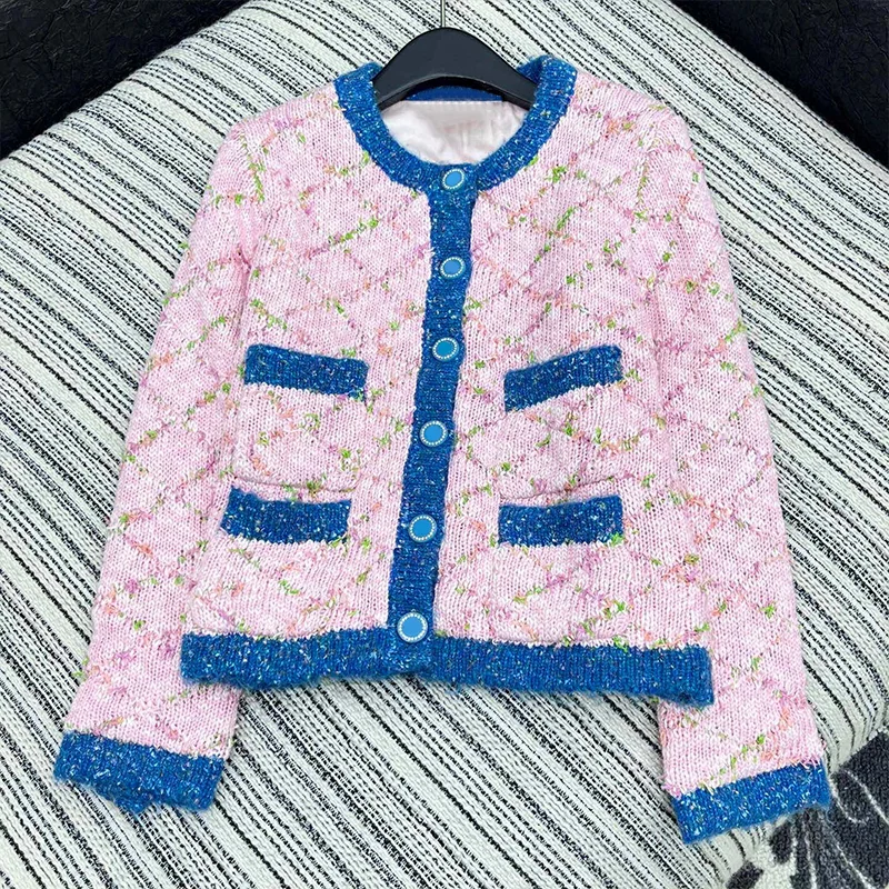 

Высококачественный полосатый кардиган с ромбовидным узором и несколькими карманами для женщин, свитер, популярная осенняя одежда 25100898