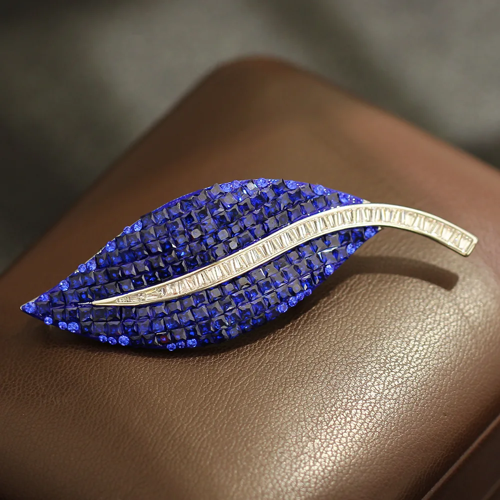 New Elegant Light Luxury High-end Blue Green Square Crystal Leaf Pin Temperament Niche Dual-use Pendant Brooch for Women