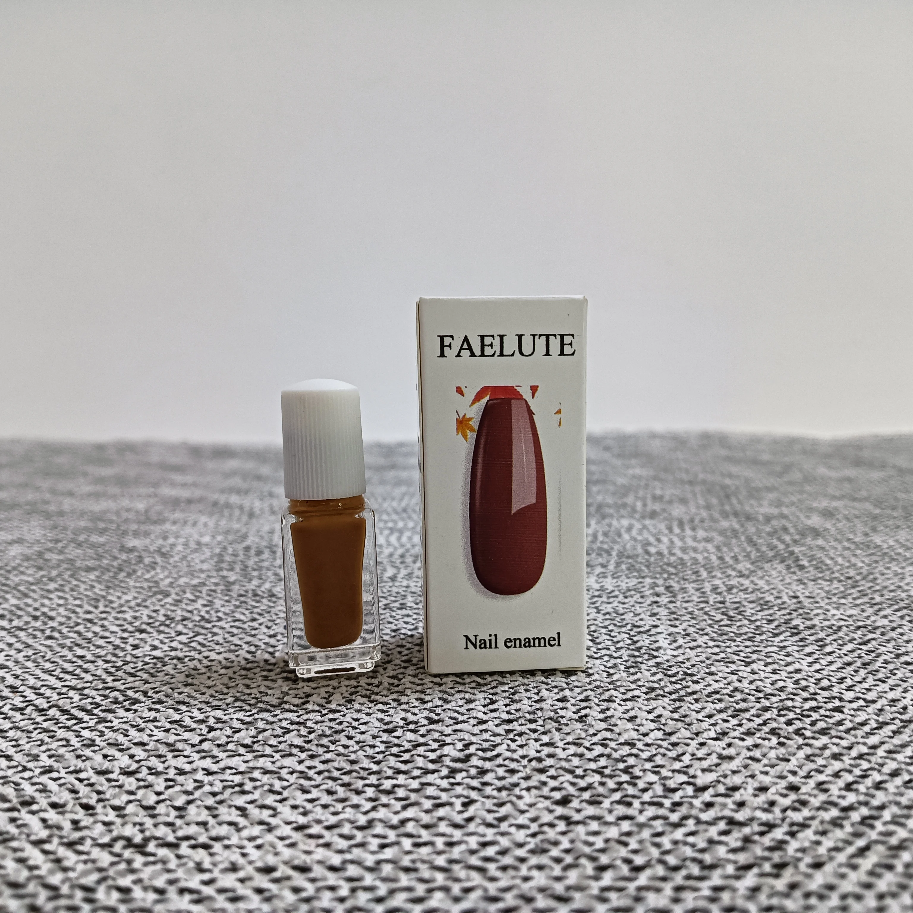 مجموعة طلاء أظافر جل بني عاري 15 مل من FAELUTE، سريع الجفاف، طلاء أظافر سائل يدوم طويلاً، ألوان كلاسيكية