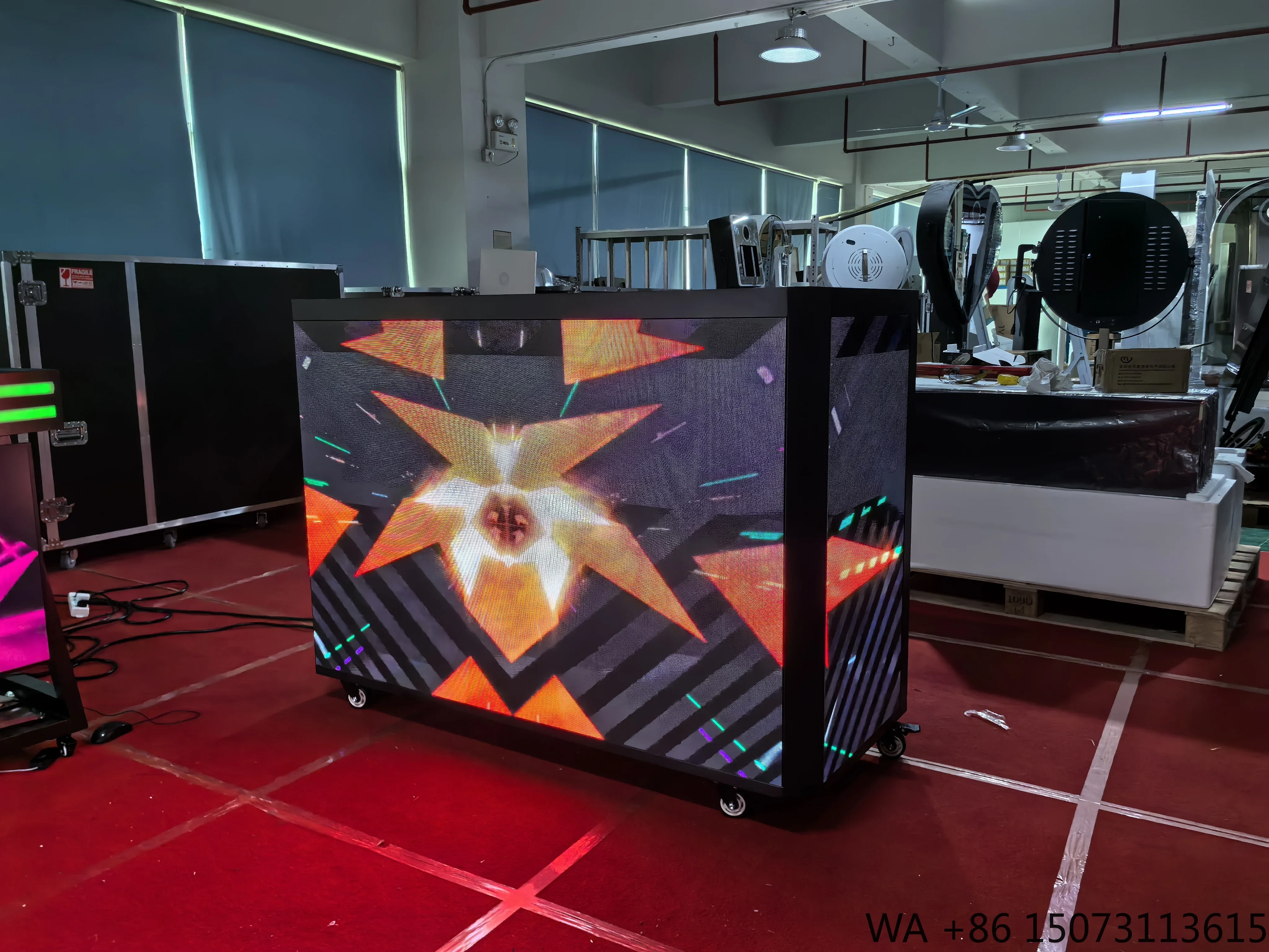 Cabina de DJ Portátil con Pantalla LED para Eventos en Cafés y Bares