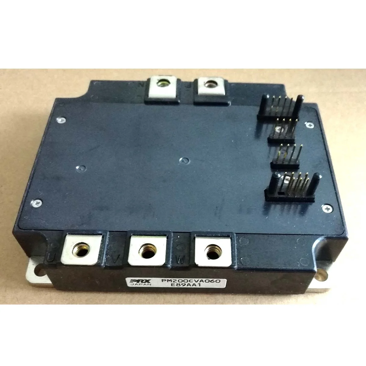 

IGBT-IPM модуль питания PM200CVA060 PM150CVA060