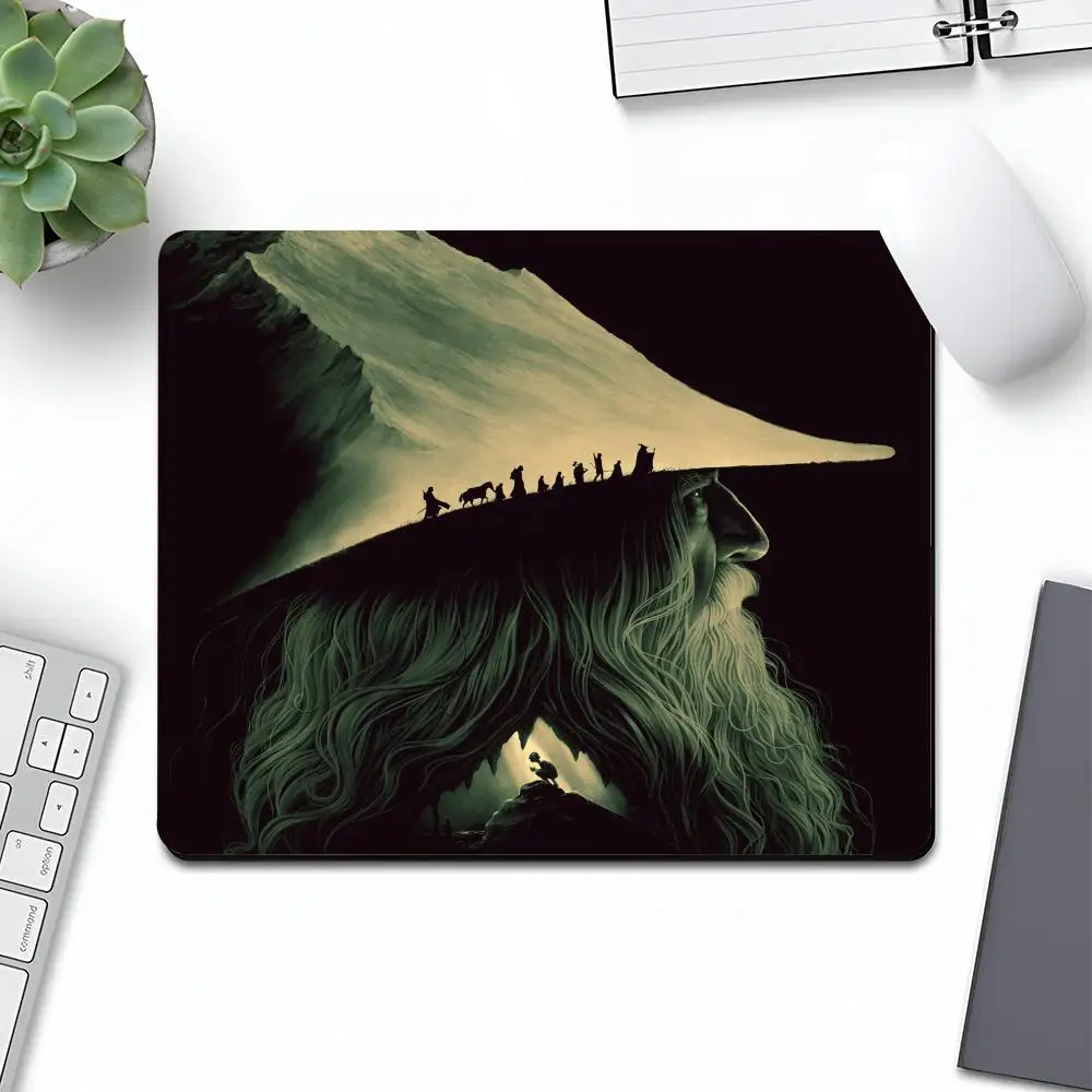 The ReturnS of the KingS Mouse Pad Art Gaming Gamer Small Rubber music Locking Edge Large Computer MousePad Laptop Desk Pad