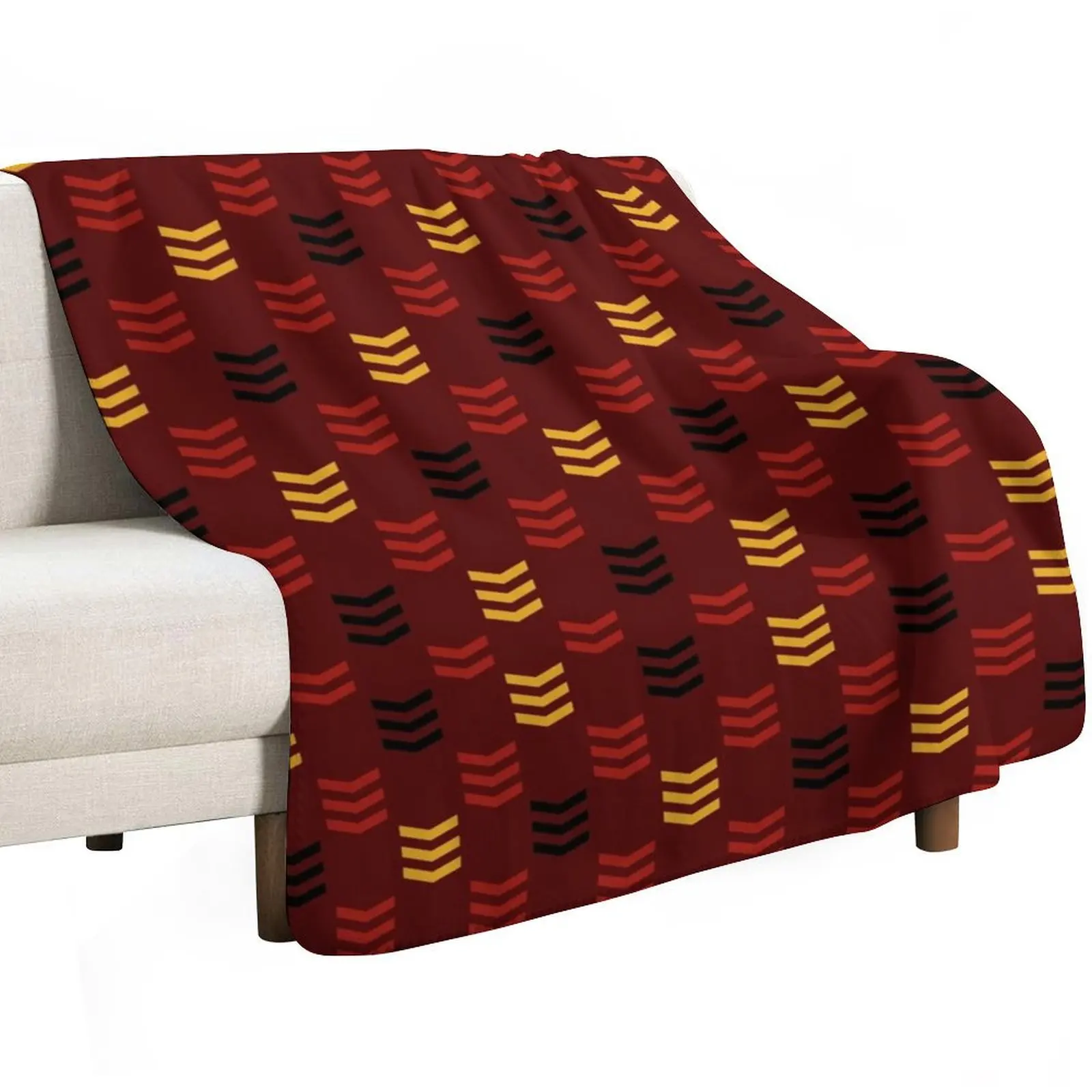 Strong Griffin Lion Red and Gold Pattern Throw Blanket Foldable Soft Warm Blanket for Outdoor Use