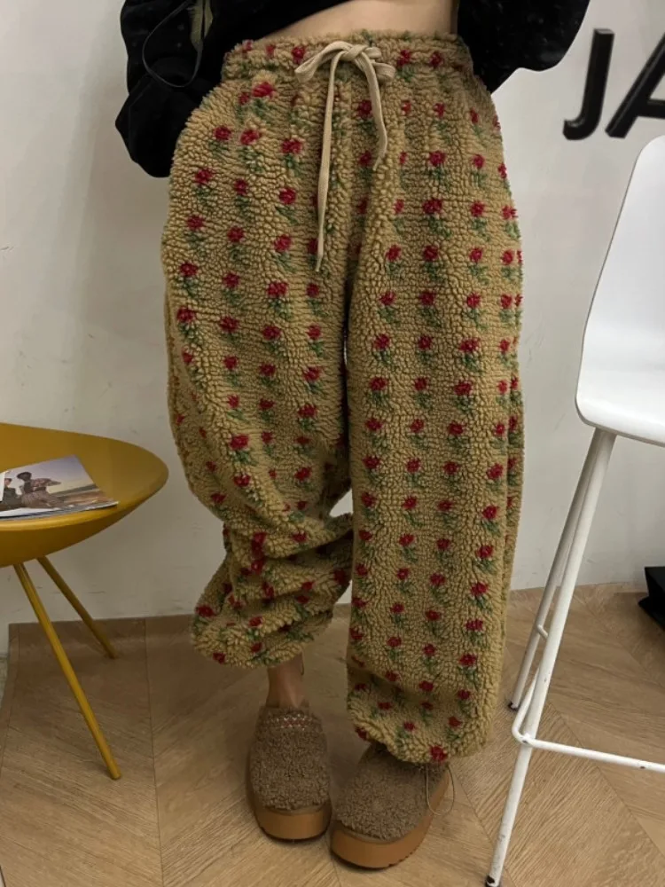 

Спортивные брюки с цветочным принтом на меховой подкладке из ягненка, женские осенне-зимние свободные прямые повседневные брюки с эффектом похудения