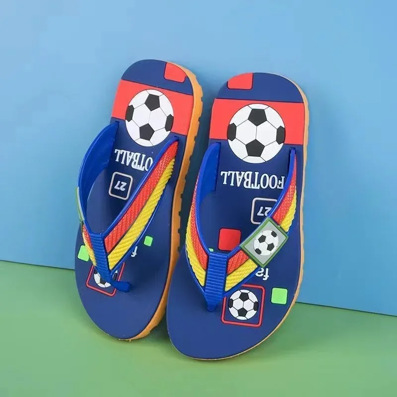 2024 Summer Baby Boys Girls Slippers Children PVC Cartoon Football Print Flops Flips Beachwear Outdoor Red Blue Green Kids Shoes