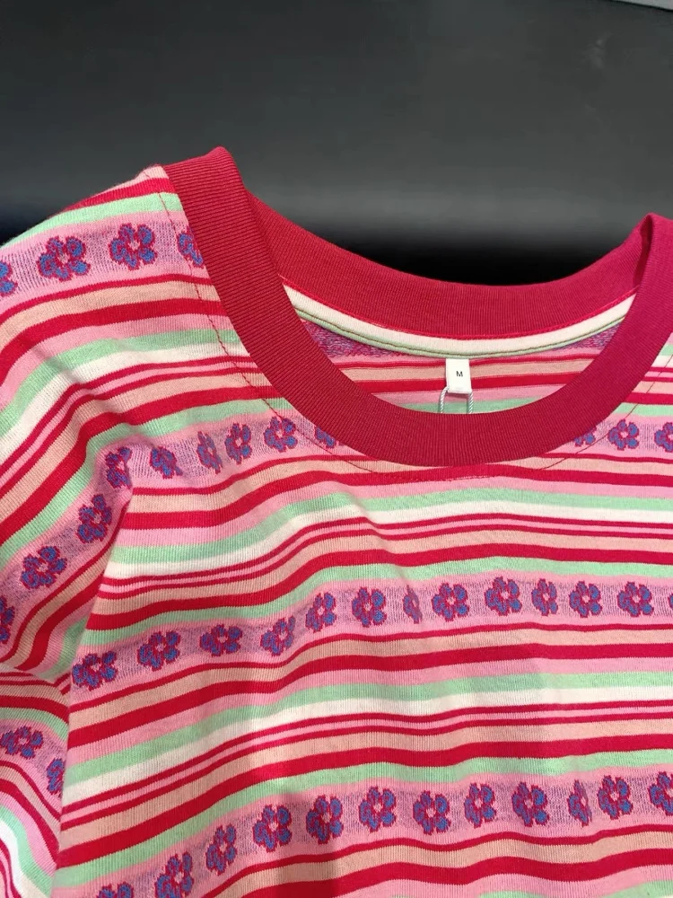 Cseta sex de Verão com Estampa Floral Vermelha Retro, Decote Redondo e Mangas Curtas, Estilo Coreano, Versátil e Sem I...