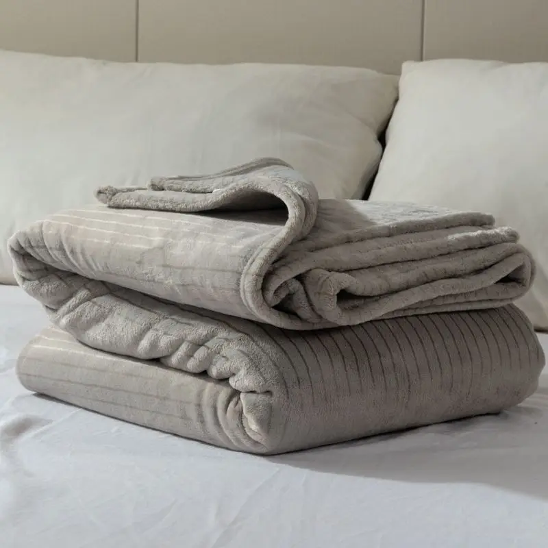 

Thickened Double-sided Milk Velvet Blanket Machine Washable Air Conditioner Cover Blanket Anti-static Warm Bedding Cover