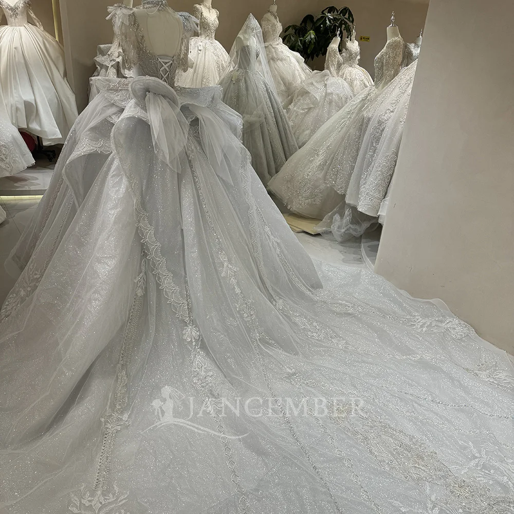 Eleganckie suknie balowe księżniczki na ślub, z wysokim kołnierzem, koronką, marszczeniami, szyte na miarę suknie ślubne z trenem،فستان حفلات