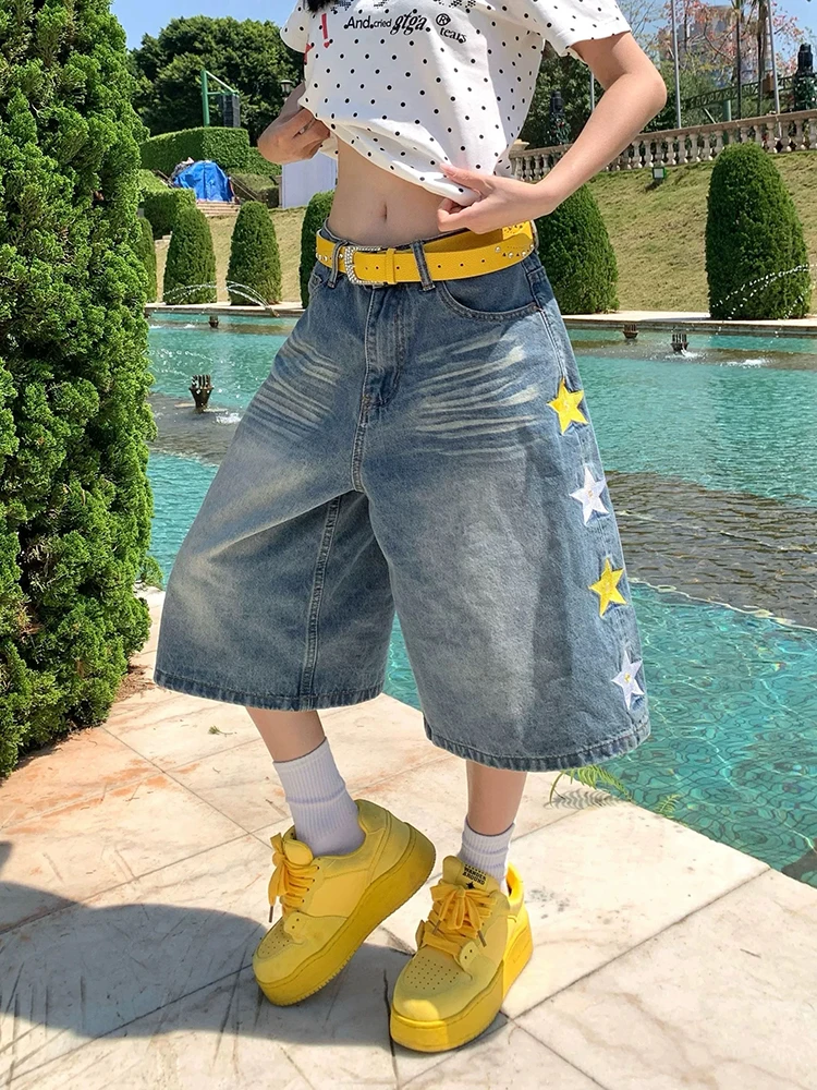 

Y2K Star Embroidery Washed Denim Cropped Pants Mid Length Shorts Summer Couple Style for Men and Women