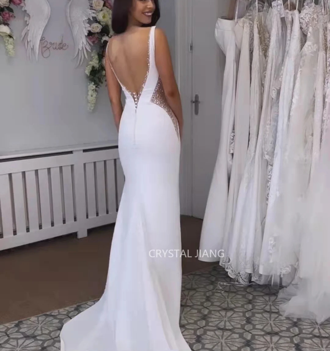 White V Neck Satin Wedding Dresses Sleeveless Backless Vestido De Novia A Line Sweep Train Bridal Gowns