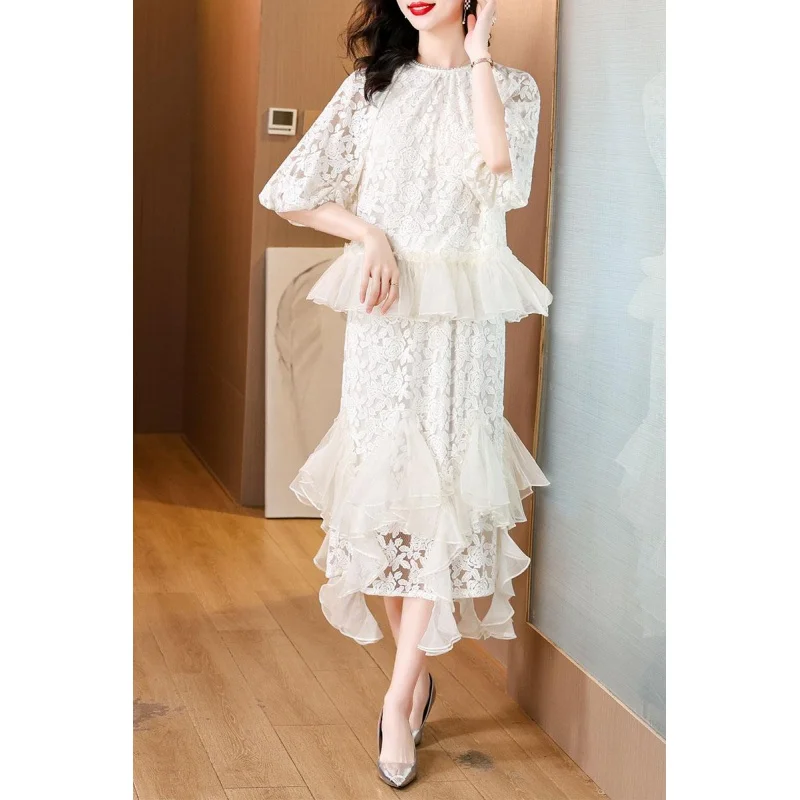 Spring 2024 New Women's White Lace Dress in Large, Loose, Tight, Over Knee Skirt, Elegant and Fashionable, Versatile Dress