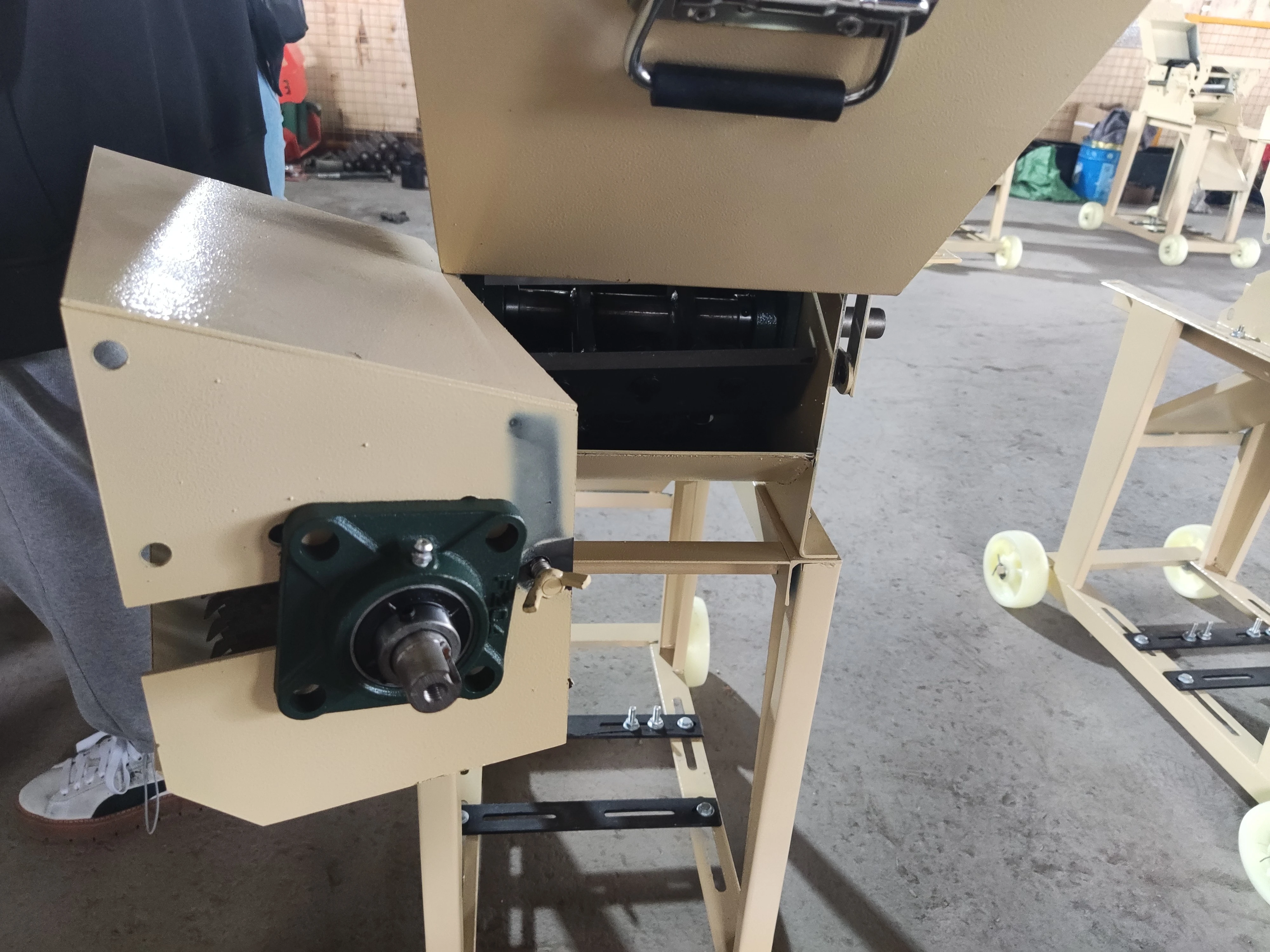 Feed processing grass machine chaff cutting machine high productivity animal feed machine