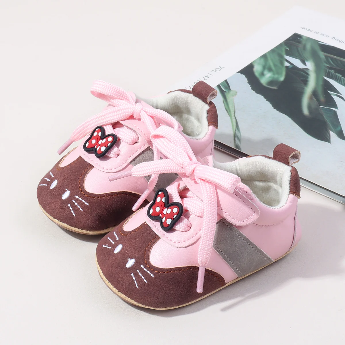 

Spring And Autumn New Style Baby Girls First Walking Toddler Shoes Baby Unisex Sneaker With High Quality PU Leather And TPR Sole