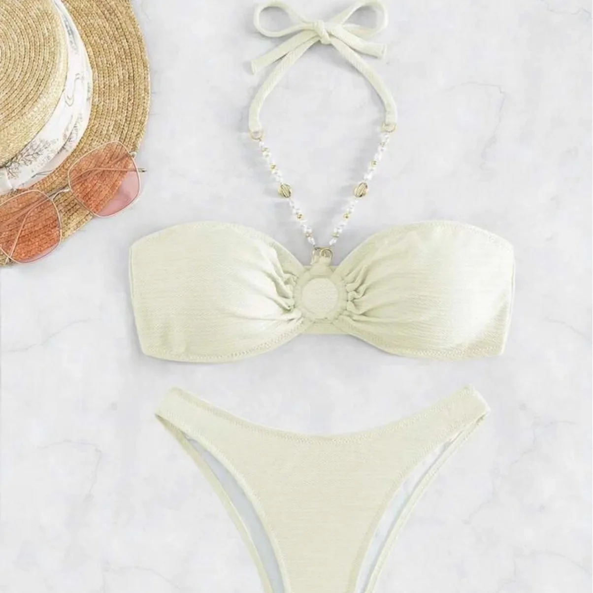 Trendy Sexy Chain-Embellished Solid-Color Halter Bikini: European & American Style for Women's Beach Swimwear