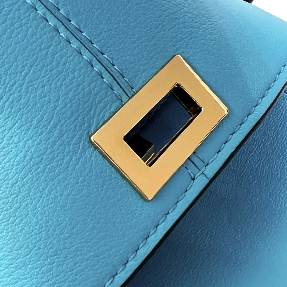 الفاخرة المرأة حقيبة بحزام العلامة التجارية الشهيرة الخصر حقيبة الذكور السفر في الهواء الطلق الرياضة مصمم على ظهره موضة الرجال النساء حقيبة يد 2025