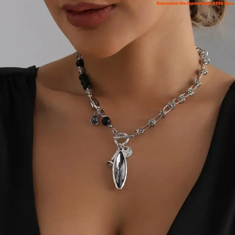 F92D Elegant Black Crystals Effect Chain Necklace Portable Designs