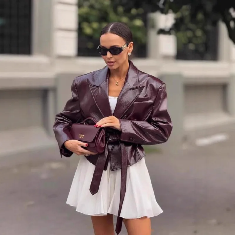 

Cross-border Express Sales in Autumn and Winter New Product Temperament Elegant V-neck Glossy Waist Lace-up Short Leather Jacket