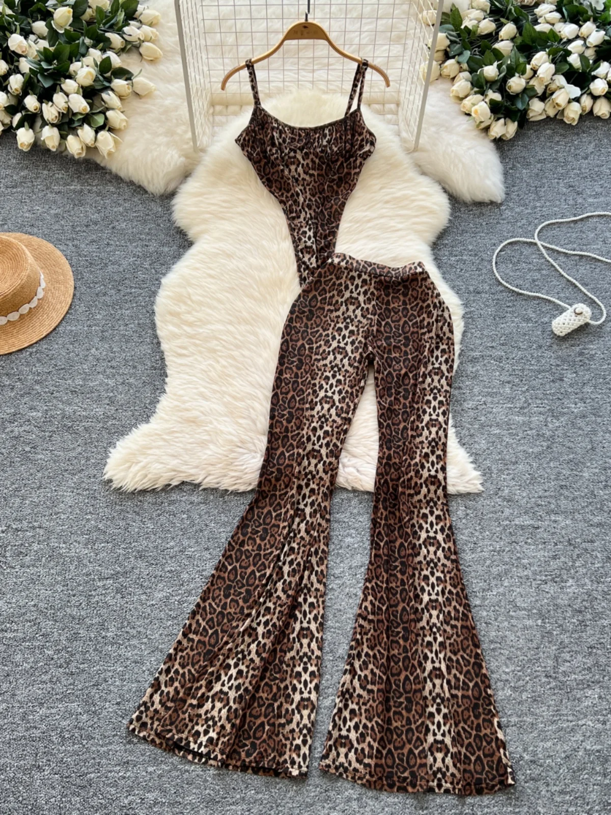 

Sexy Leopard Print One-Piece Suit High Waist Bell Bot Base Layer Hot Girl Outfit Ins Women's Faion Set Winter Collection