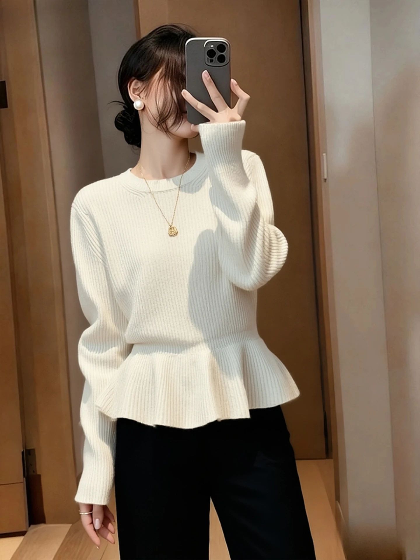 

Faionable Korean Sle Knitted Sweater 2025 Winter Waist-Cinching Long Sve Soft Cozy Women's Top Simple Ele Design