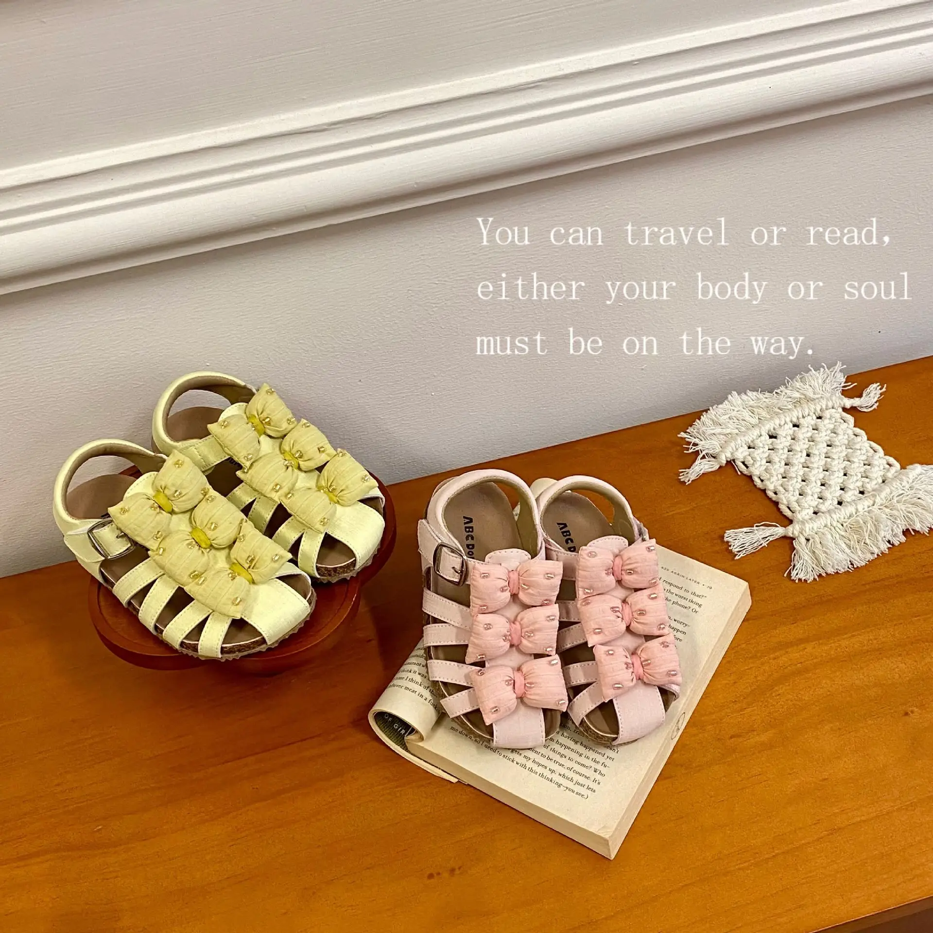 Girls Hollow Out Sandals 2026 Summer Bow Roman Sandals for Kids Breathable Beach Shoes Toddler Princess Sandals