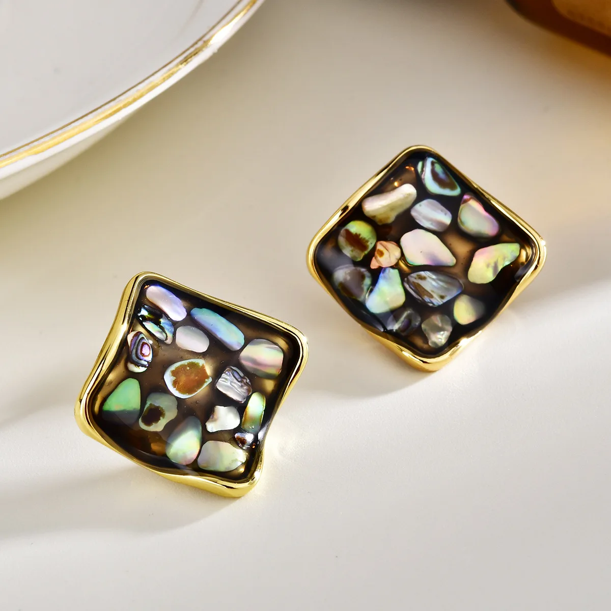 Exquisite Retro Irregular Square Abalone Shell Stud Earrings For Women Luxury Simple Elegant Daily Commute Fashion Jewelry