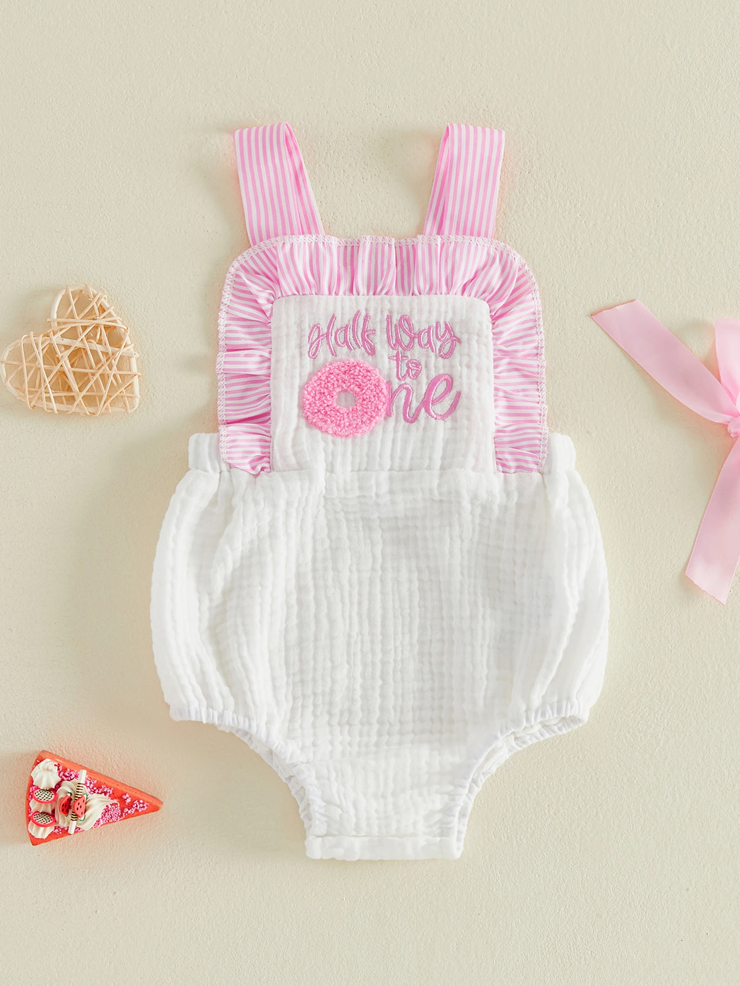 

Милый розовый комбинезон с рюшами на рукавах для маленьких девочек, с блестящей аппликацией в виде единорога и подходящей повязкой на голову, на 6 месяцев, на день рождения.