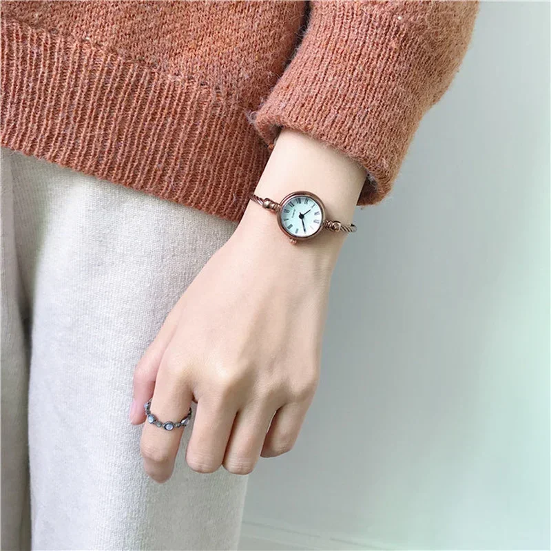 Women's Fashion Exquisite Roma Retro Watches Elegant Ladies Design Small Wristwatches Vintage Stainless Steel Female Dress Watch