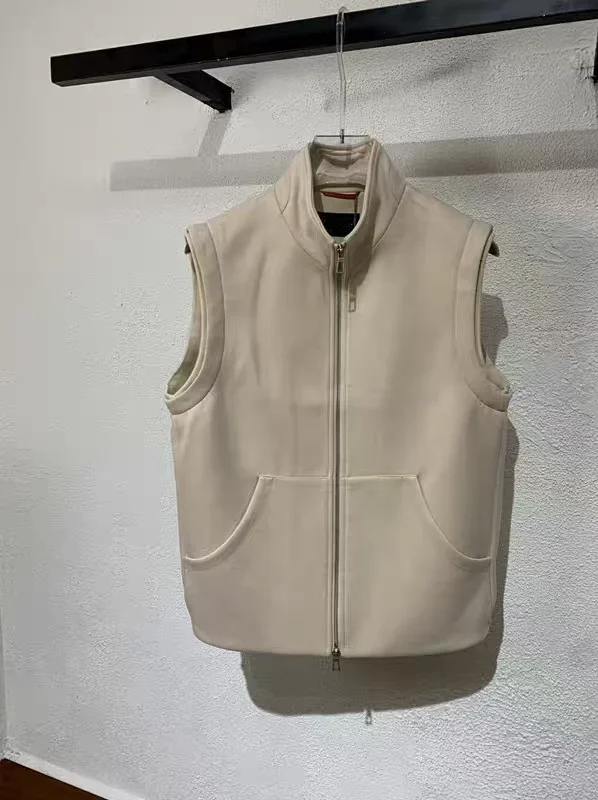 سترة LP Italian 25aw بياقة واقفة كاجوال بسيطة بدون أكمام