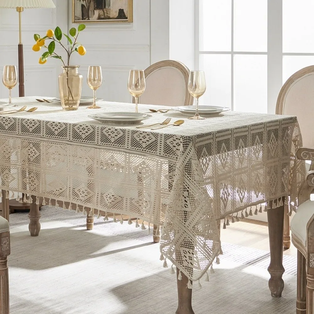 Rectangular Hollowed Out Tablecloth Checkered Pattern Non-Slip Retro Tablecloth Dustproof Dust-Resistant Decorative Table Cover