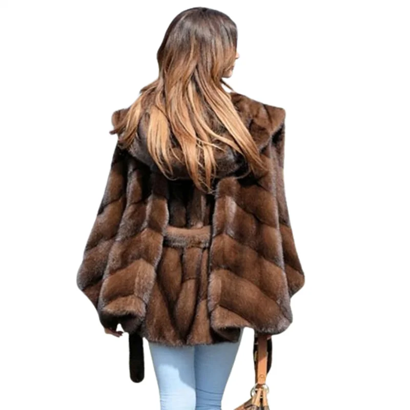 Hot Sale Of High Quality Faux Fur Coat Warm And Comfortable Hooded Short Faux Mink Coat For Women