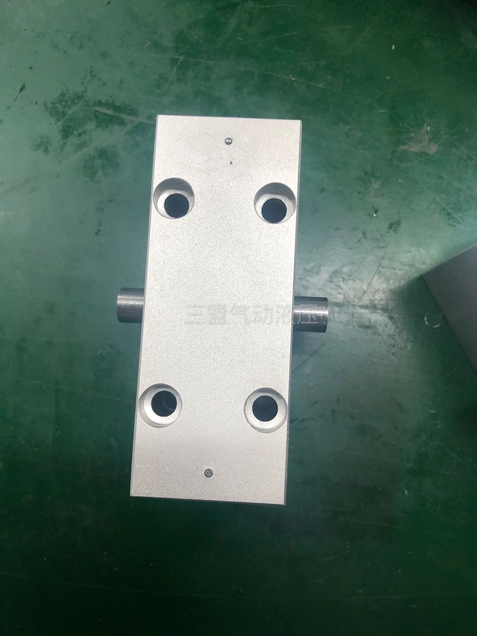 Rotary Cylinder 16 Bore Diameter Non-Standard Customization 180 Degrees 90 Degrees