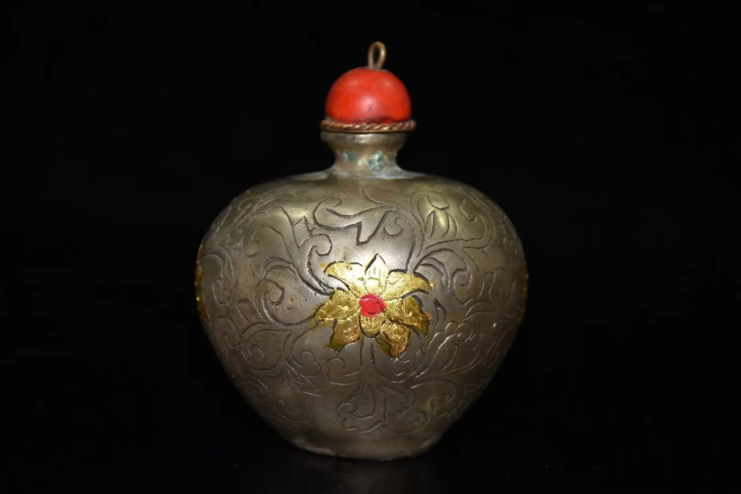 

antique Chinese Copper Carving flower snuff bottle,Dragon,Hand carved crafts,Decoration,collection &Adornment