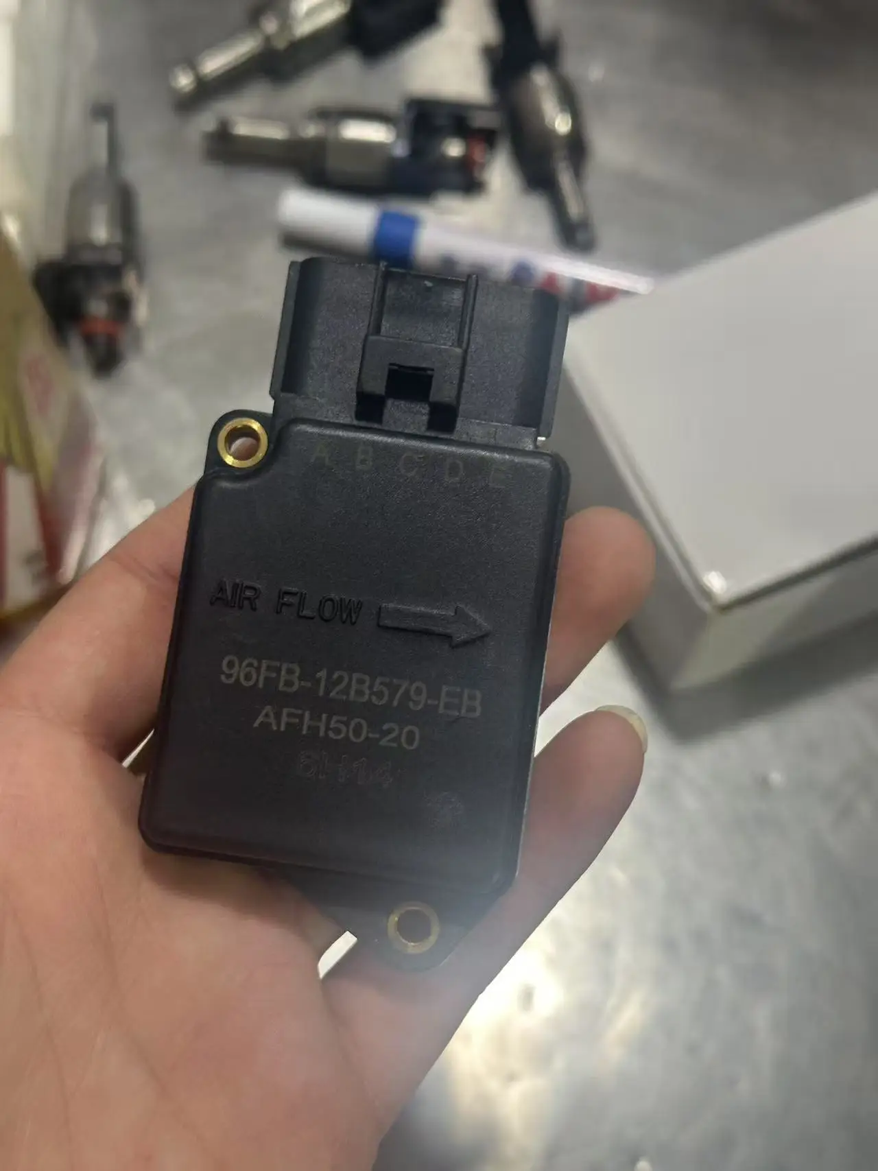 AFH50-20 AFH5020 96FB-12B579-EB 96FB12B579EB Mass Air Flow Meter Sensor FOR Ford Escort Fiesta 1.1 1.3