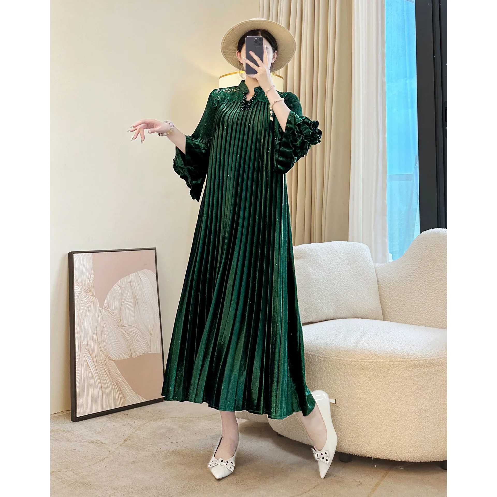 

Miyake Fold 2025 New Autumn/Winter Fashion Long Sleeve Dress Loose Women's Stand Up Collar Fold Comfortable Dress Pleated