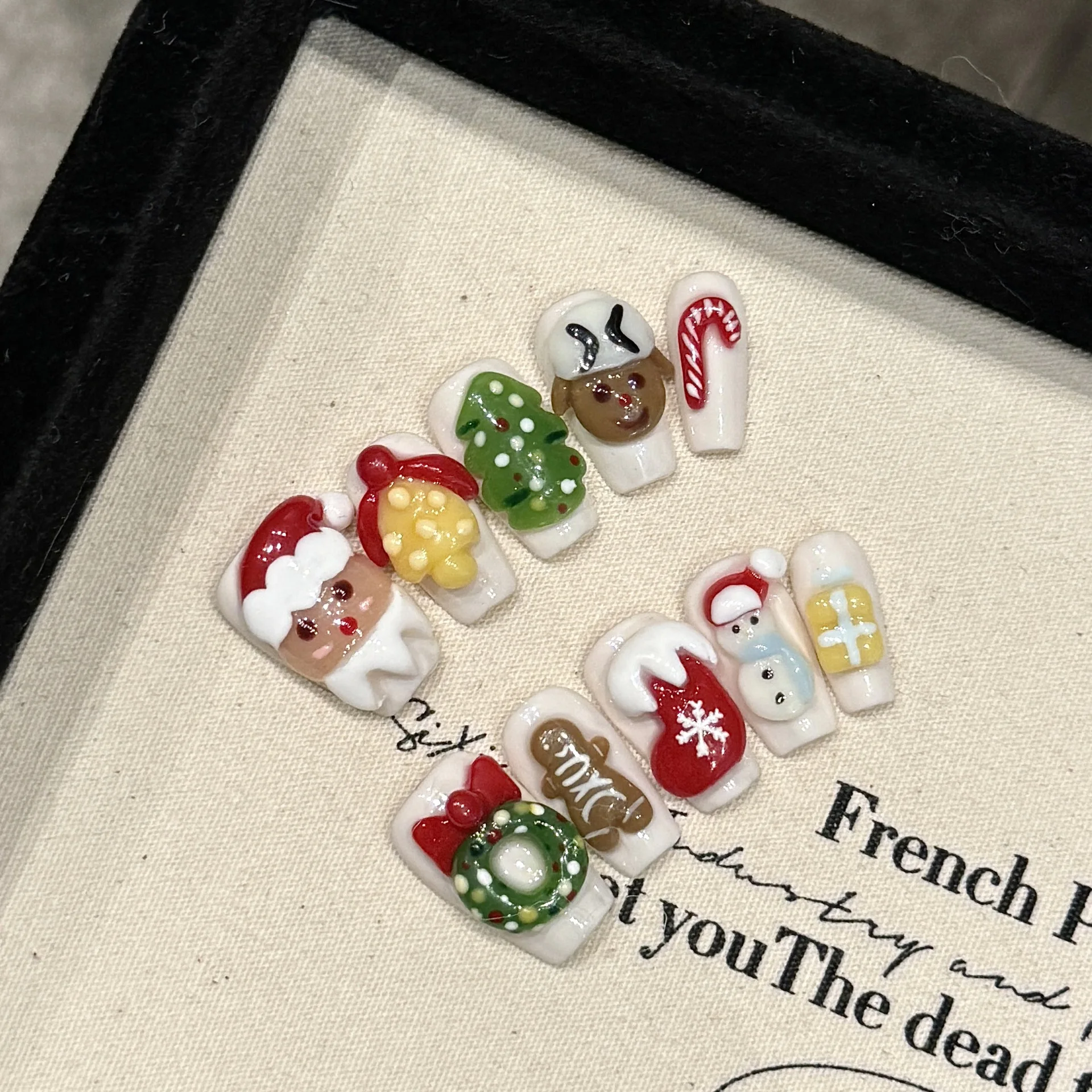 10 pçs artesanal natal imprensa em unhas 3d dos desenhos animados papai noel árvore de natal boneco de neve grinalda design unhas falsas curto quadrado falso prego