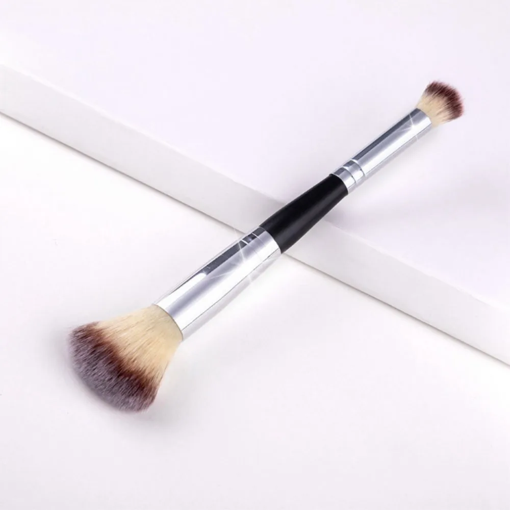 Rounded Taperd Dual-ended Foundation Brush Short Hair Flawless Dual-purpose Makeup Brush Oblique Concealer Brush