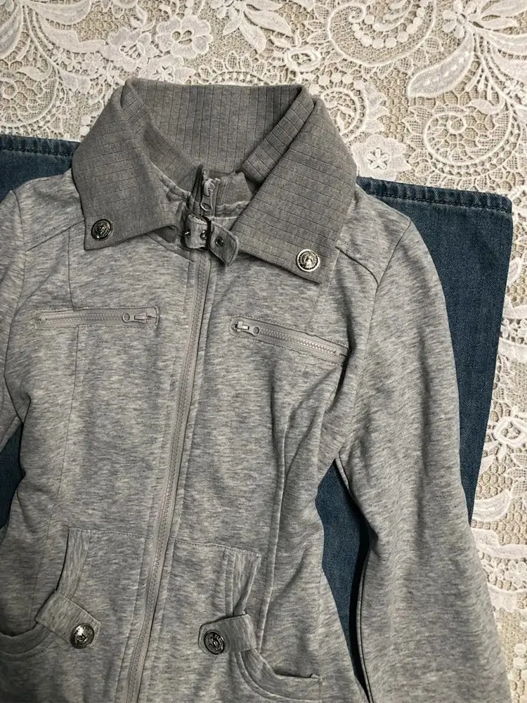 Thumbnail 4 - #17 Best Womens Graphic Sweatshirts to Buy In 2026